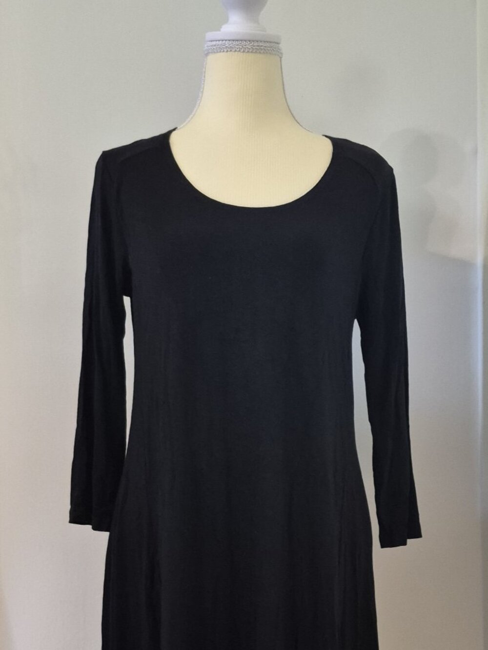 Garnet Hill Women S Knit Trapeze Dress Black 3/4 Sleeve Knee Length Scoop Neck